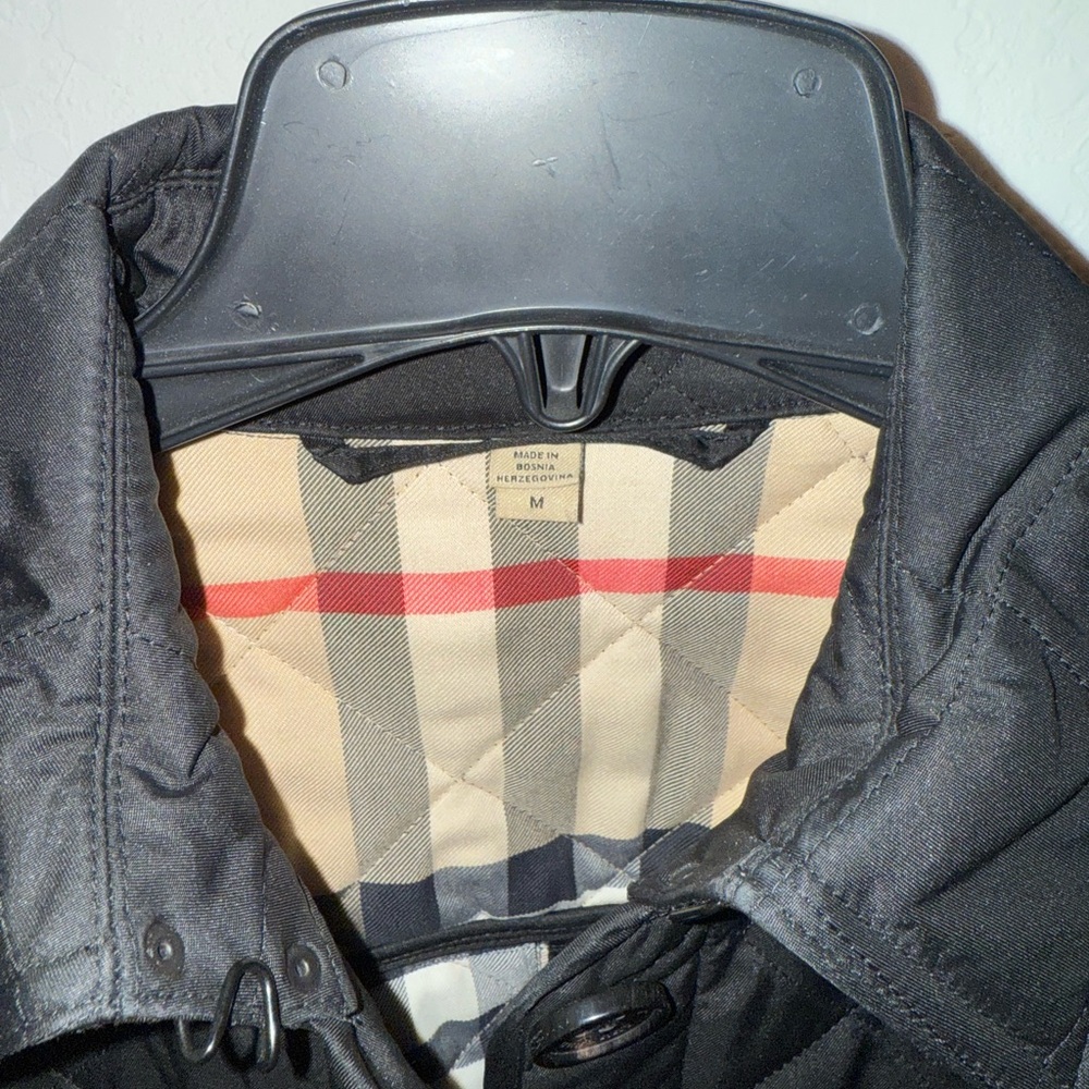 Burberry Black Quilted Puffer Jacket - Picture 3 of 3